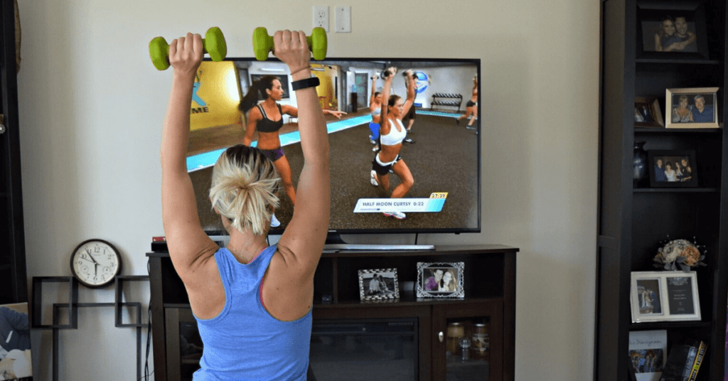 female gym member doing an online class