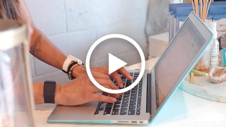 Joy_Play_KOMO-Laptop_Placeholder-1